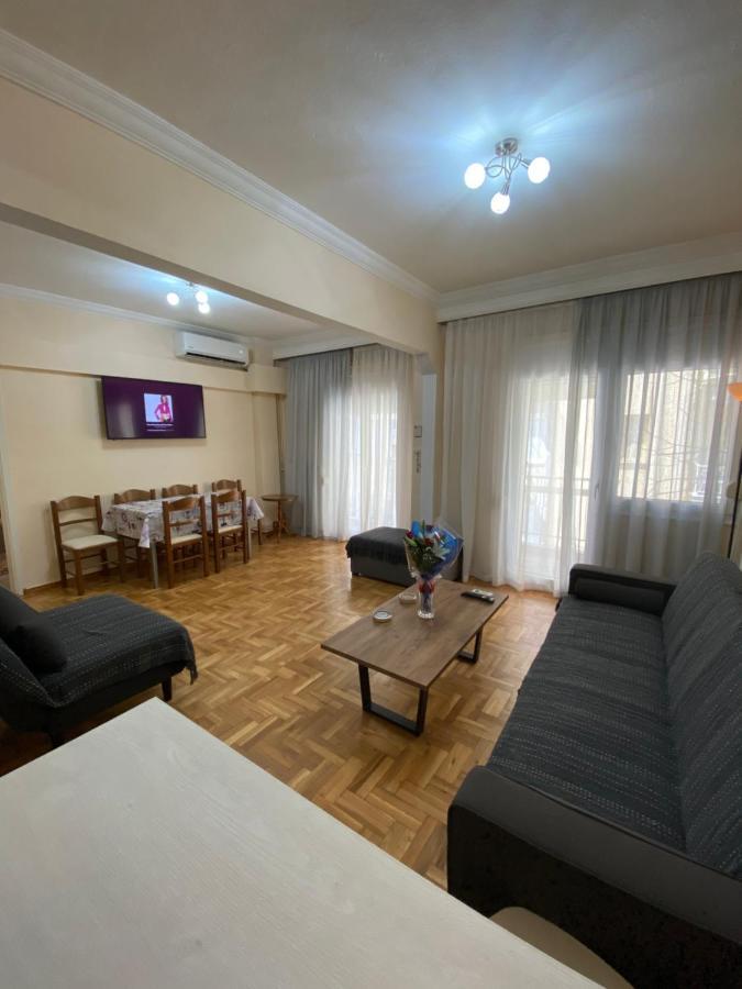 Beautiful Apartment In The Center Of Szaloniki Kültér fotó