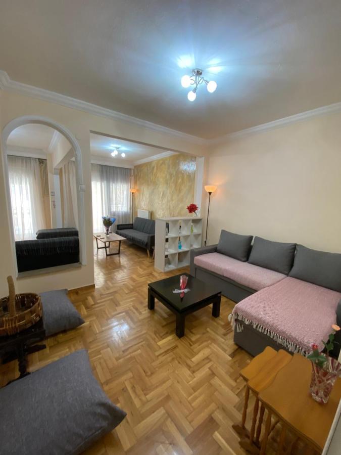 Beautiful Apartment In The Center Of Szaloniki Kültér fotó