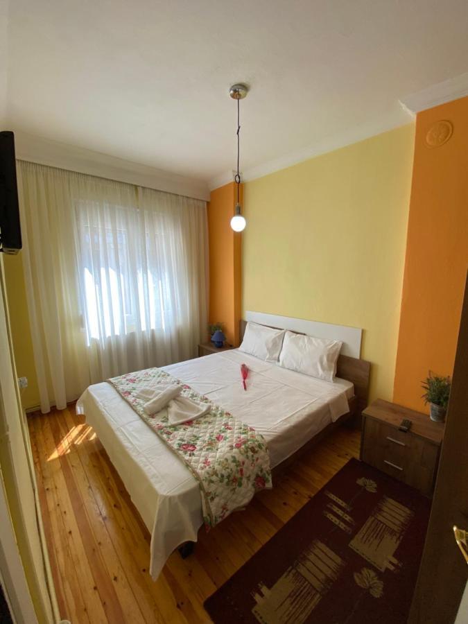Beautiful Apartment In The Center Of Szaloniki Kültér fotó