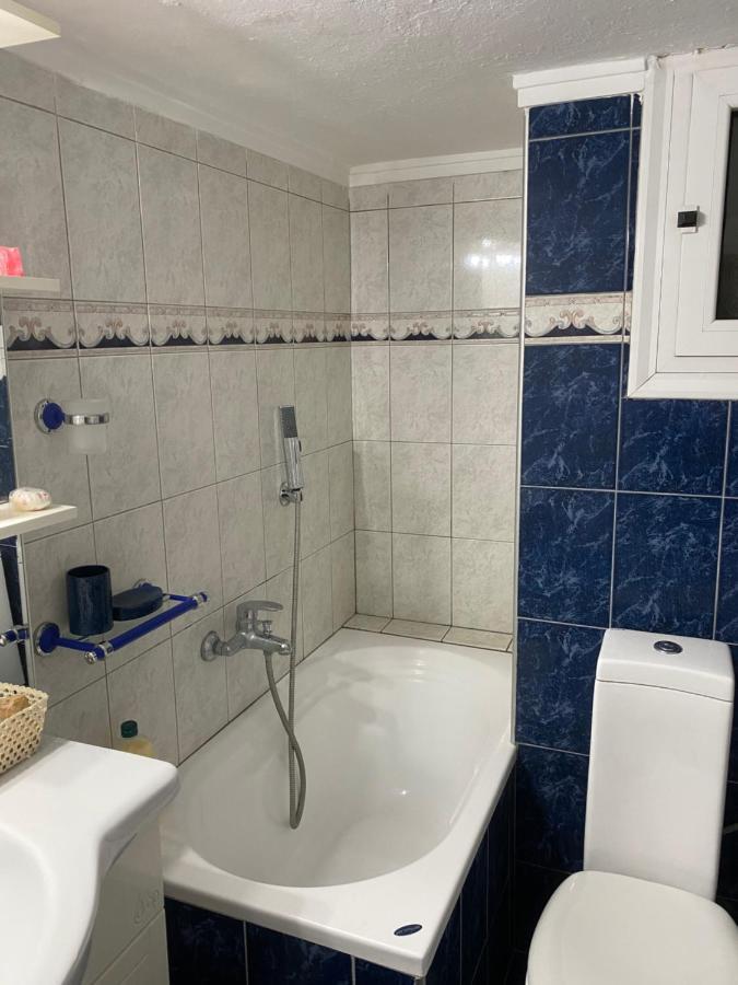 Beautiful Apartment In The Center Of Szaloniki Kültér fotó