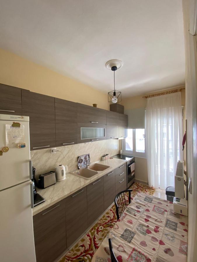 Beautiful Apartment In The Center Of Szaloniki Kültér fotó