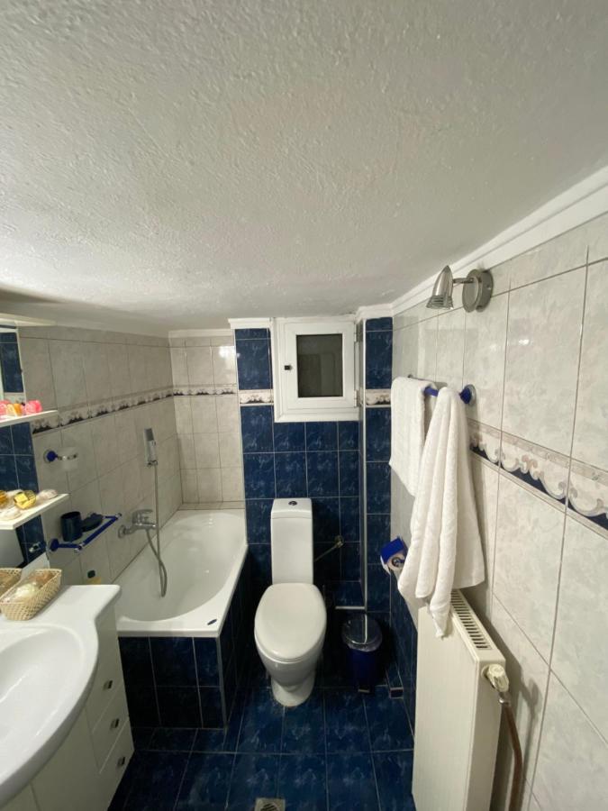 Beautiful Apartment In The Center Of Szaloniki Kültér fotó